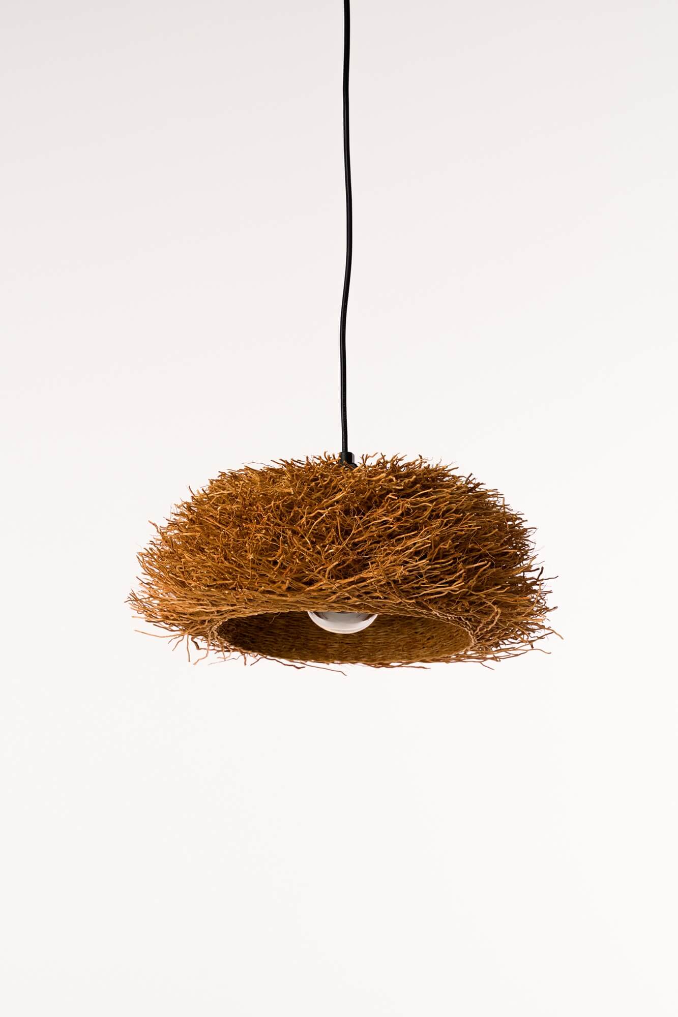 Klosz, który pachnie LUNA naturalny wiszący abażur z korzeni wetiwerii 36cm