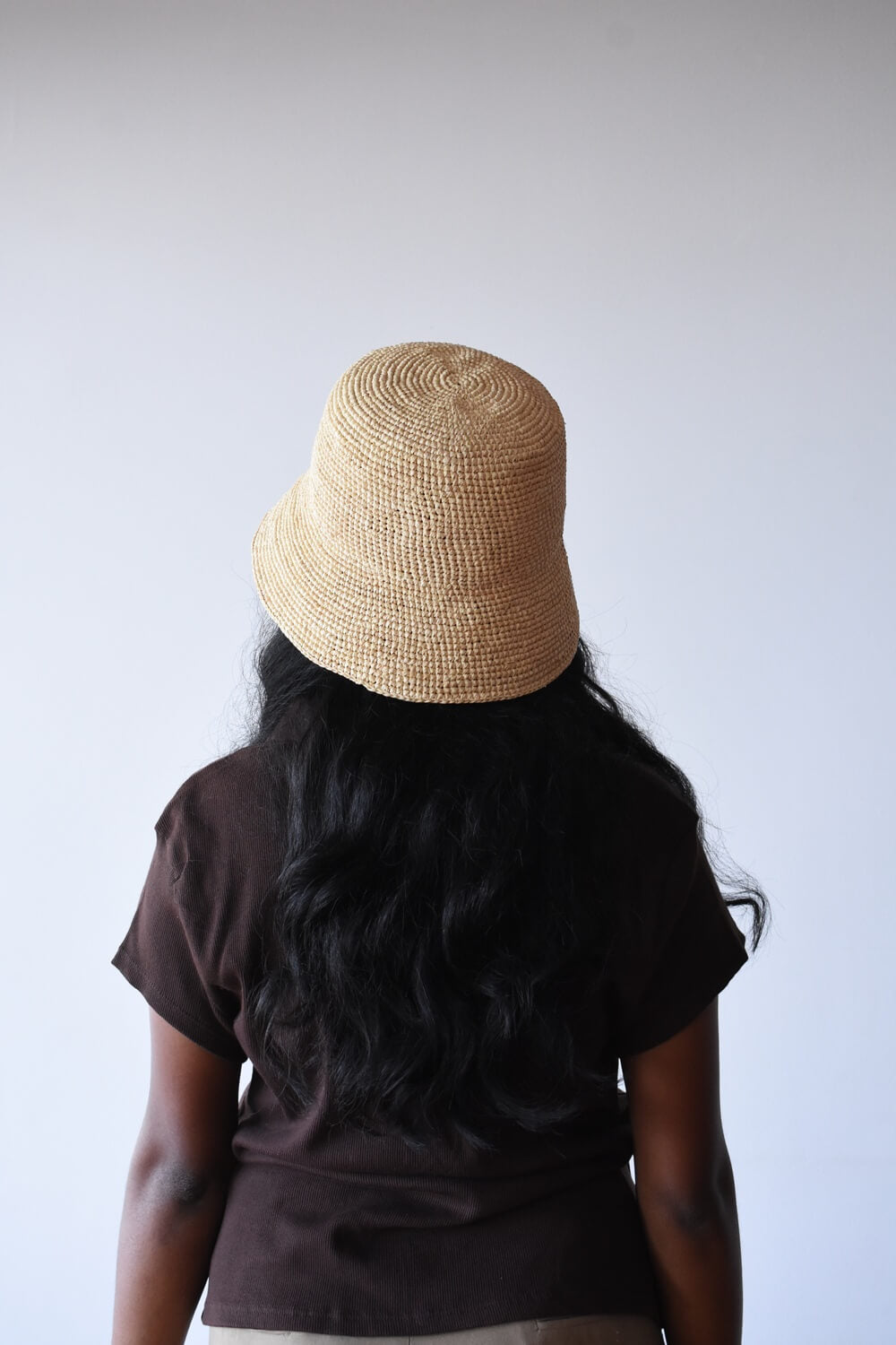 Kapelusz LOVA bucket hat klasyczny z opadającym rondem, naturalny, beżowy, z rafii
