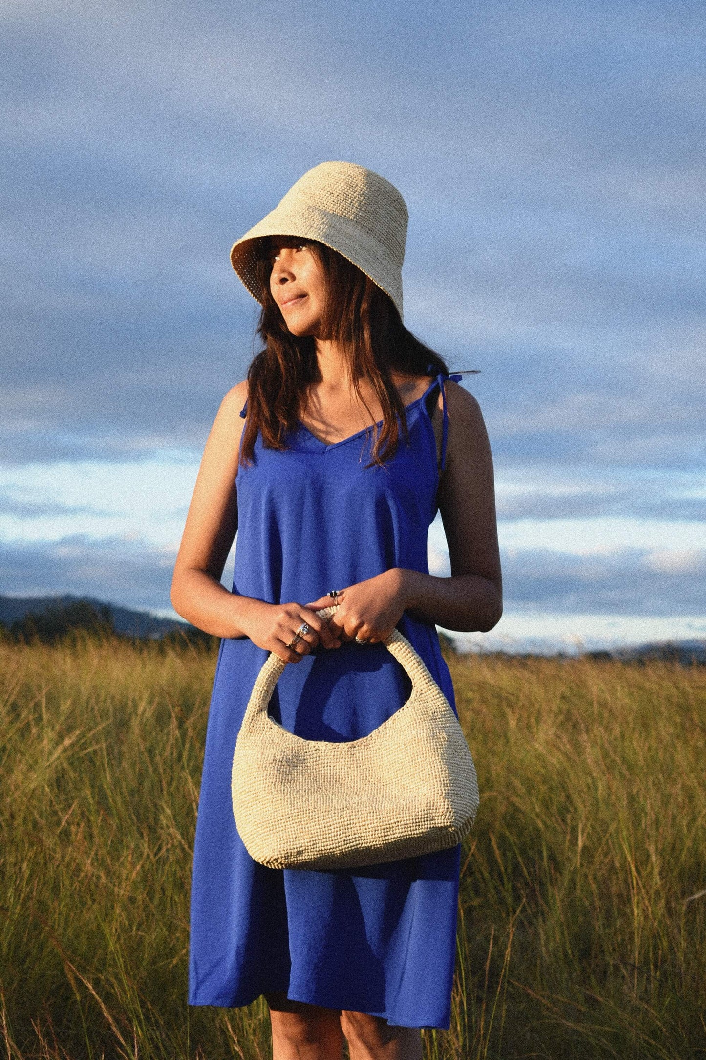 Torebka CLAUDINE naturalna mała torba z rafii do ręki i na ramię