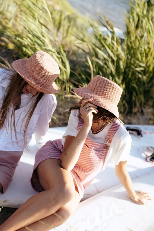 Kapelusz BUCKET ZULI x NAMANA ROSA pudrowy róż