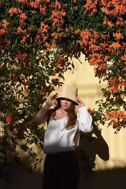 Kapelusz LOVA bucket hat klasyczny z opadającym rondem, naturalny, beżowy, z rafii